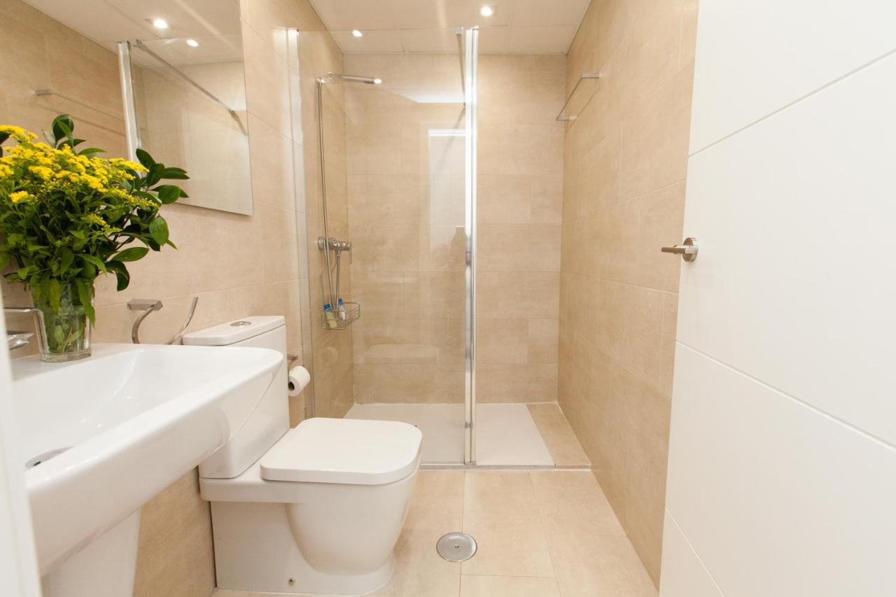 Gotoseville Molviedro Apartments Luaran gambar